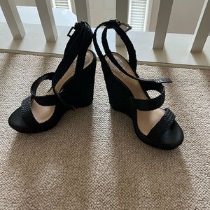 Black woven wedge sandal